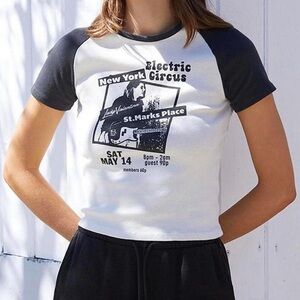 brandy melville graphic tee